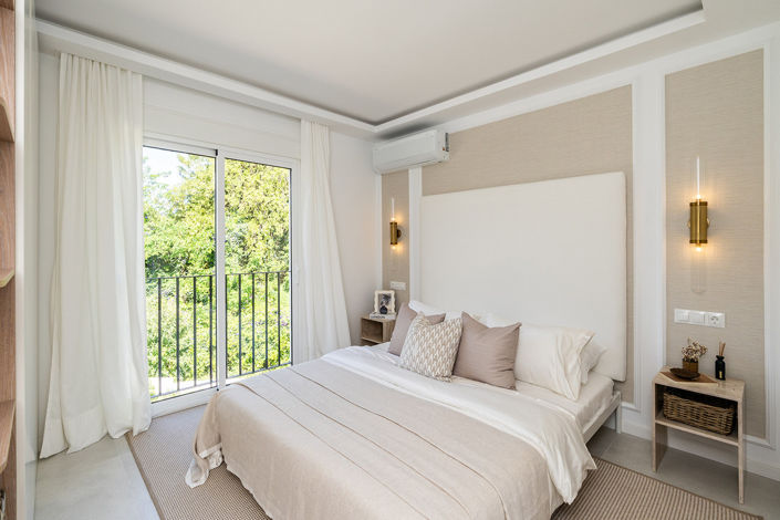 Image No.16-4 Bed Townhouse for sale