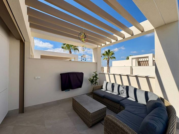 Image No.42-3 Bed Townhouse for sale