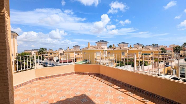 Image No.26-3 Bed Villa for sale