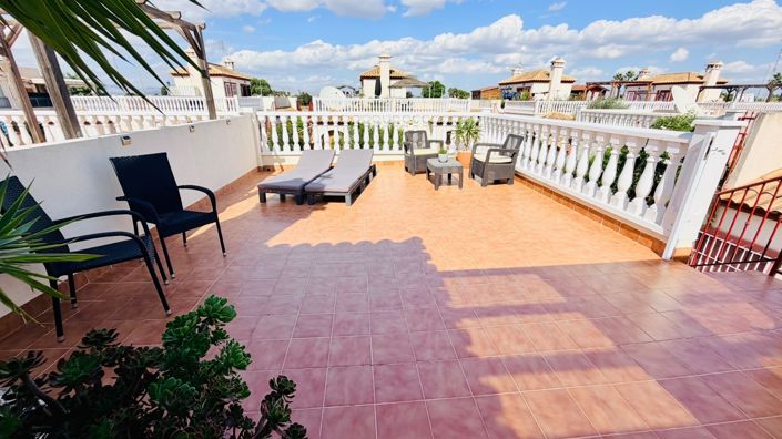 Image No.10-2 Bed Townhouse for sale