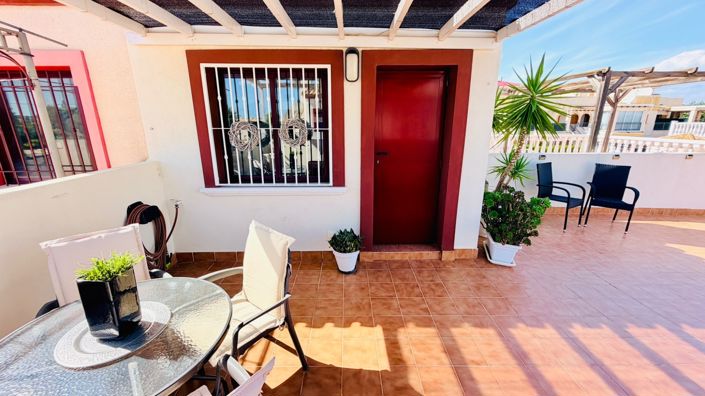 Image No.11-2 Bed Townhouse for sale