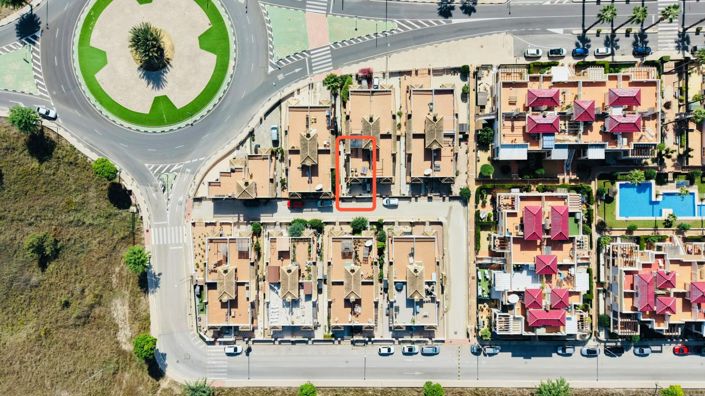 Image No.26-2 Bed Townhouse for sale