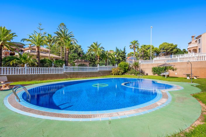 Image No.36-3 Bed Villa for sale