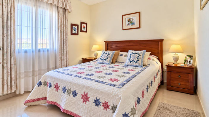 Image No.16-3 Bed Townhouse for sale