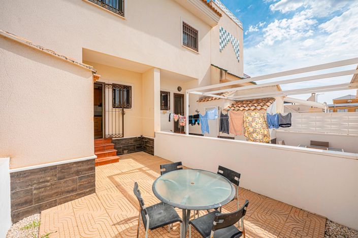 Image No.14-2 Bed Townhouse for sale