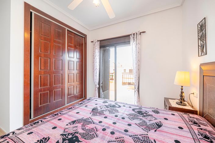 Image No.24-2 Bed Townhouse for sale