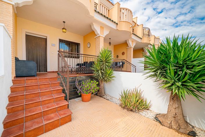 Image No.31-2 Bed Townhouse for sale
