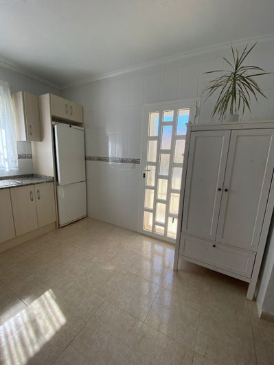 Image No.15-3 Bed Semi-Detached for sale