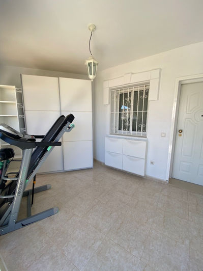 Image No.16-3 Bed Semi-Detached for sale