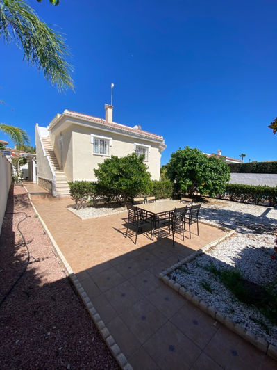 Image No.2-3 Bed Semi-Detached for sale