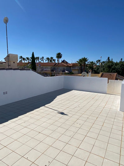 Image No.35-3 Bed Semi-Detached for sale