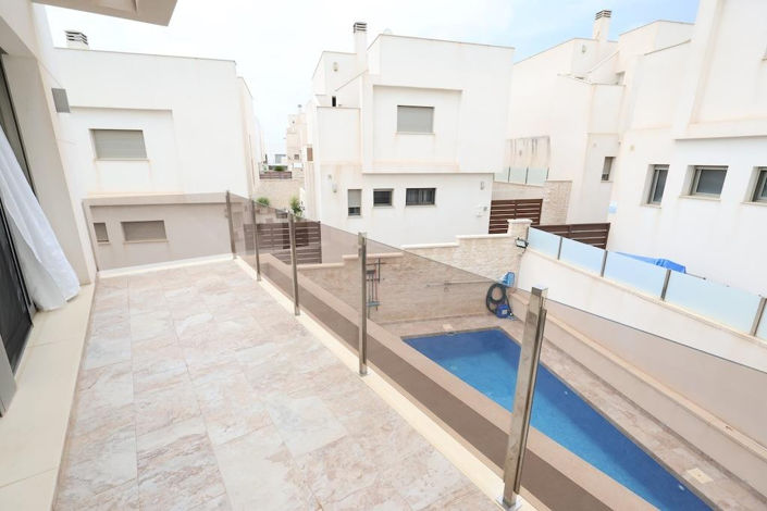 Image No.20-3 Bed Villa for sale