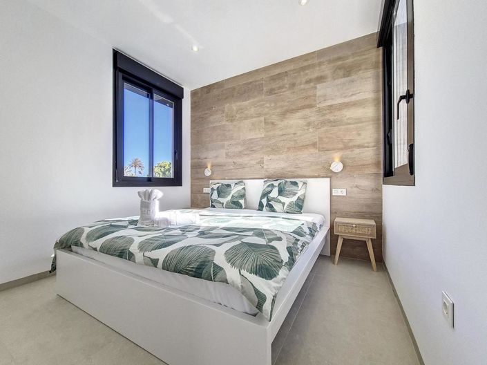 Image No.25-3 Bed Penthouse for sale