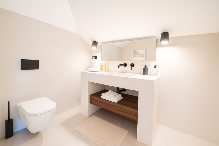 Image No.24-4 Bed Semi-Detached for sale