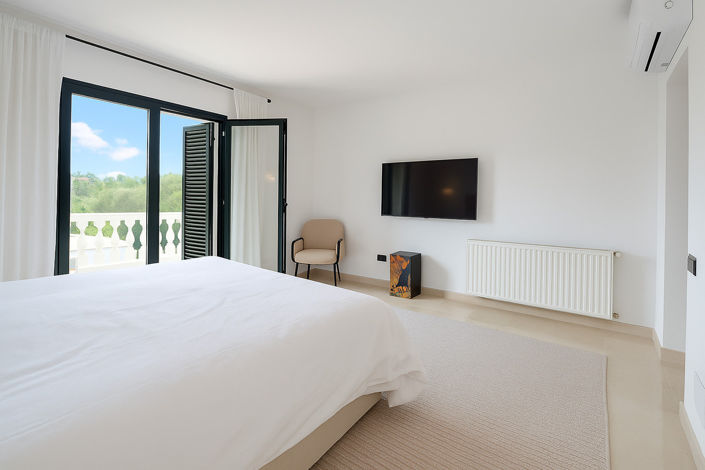 Image No.25-4 Bed Semi-Detached for sale