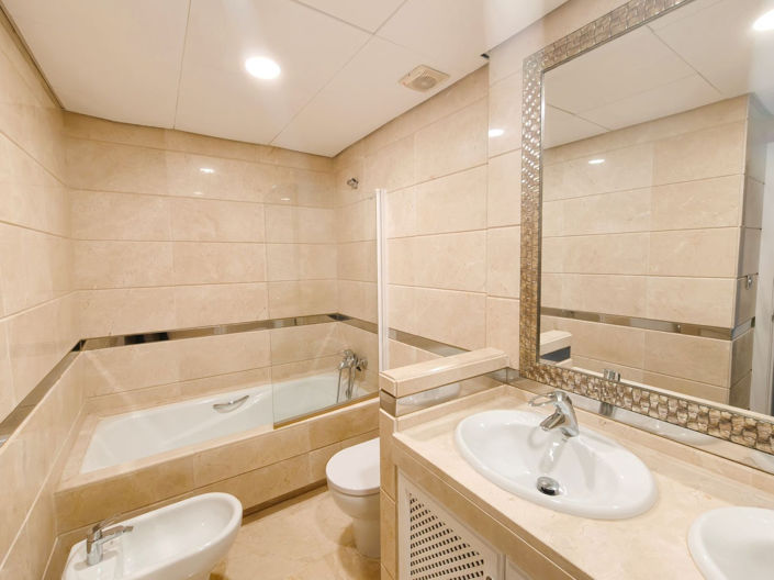 Image No.17-3 Bed Semi-Detached for sale