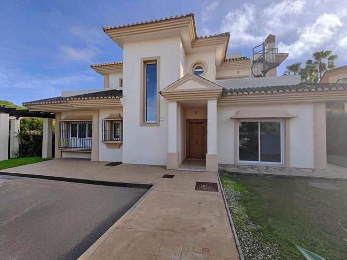 Image No.25-3 Bed Semi-Detached for sale