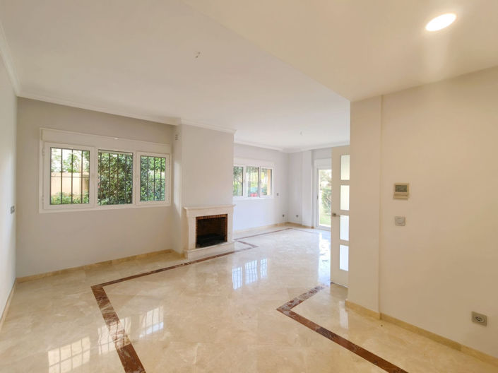 Image No.4-3 Bed Semi-Detached for sale