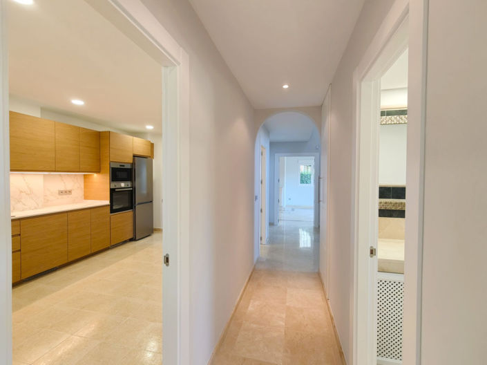 Image No.9-3 Bed Semi-Detached for sale