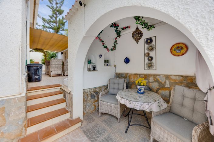 Image No.26-4 Bed Villa for sale