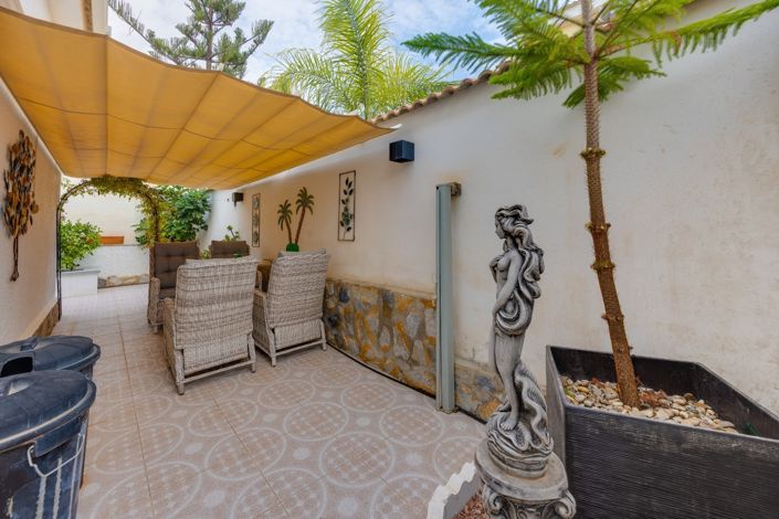 Image No.28-4 Bed Villa for sale