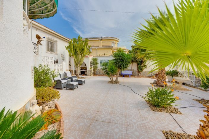 Image No.41-4 Bed Villa for sale