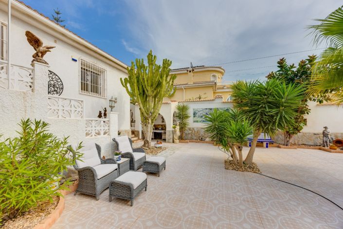 Image No.42-4 Bed Villa for sale