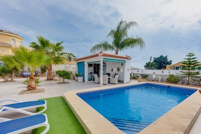 Image No.44-4 Bed Villa for sale