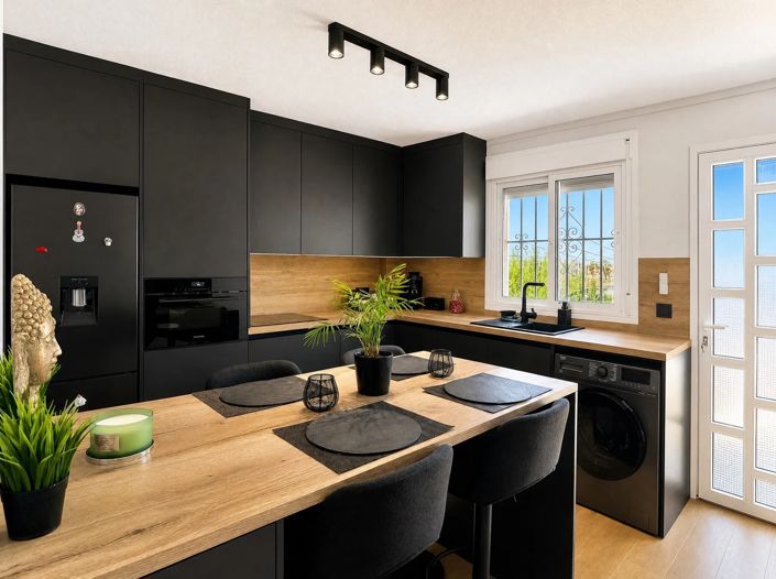 Image No.15-3 Bed Semi-Detached for sale