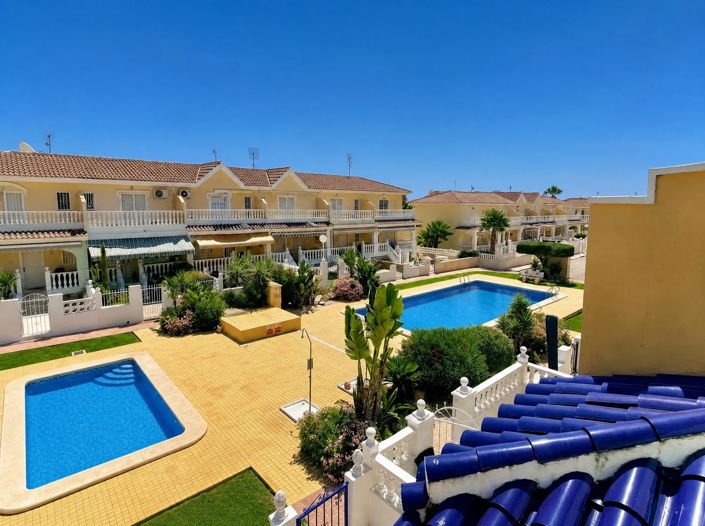 Image No.41-3 Bed Semi-Detached for sale