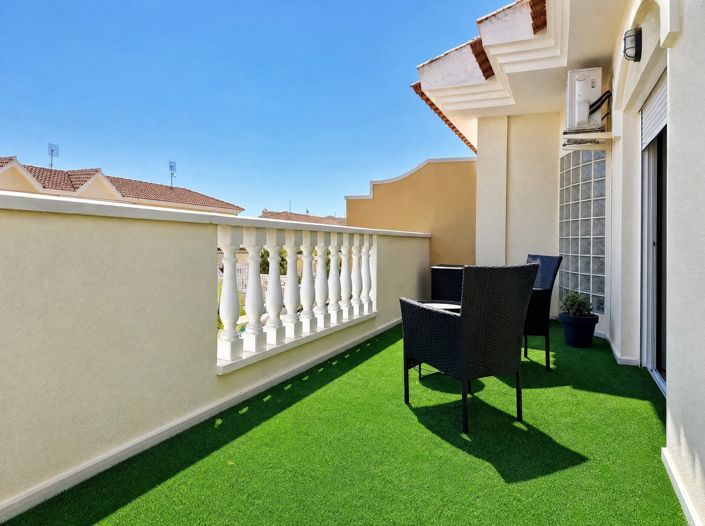 Image No.42-3 Bed Semi-Detached for sale