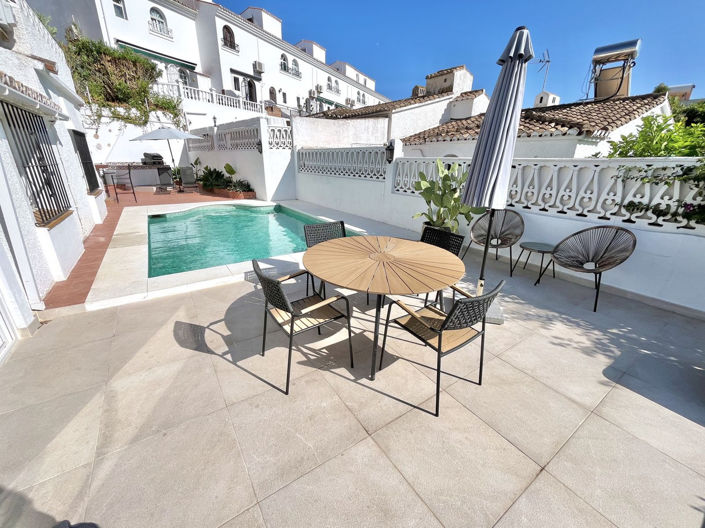 Image No.21-3 Bed Villa for sale