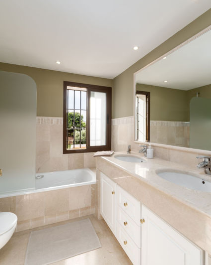 Image No.20-5 Bed Villa for sale