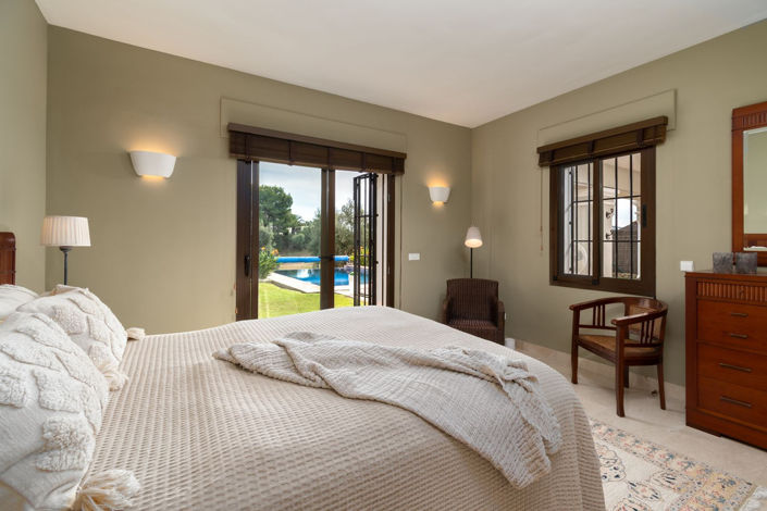 Image No.35-5 Bed Villa for sale