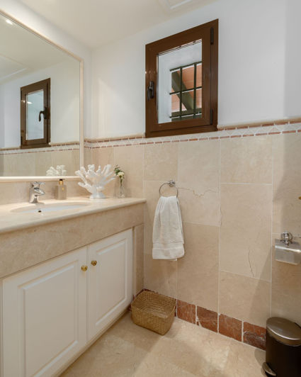 Image No.38-5 Bed Villa for sale