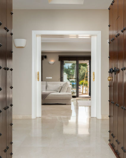 Image No.42-5 Bed Villa for sale