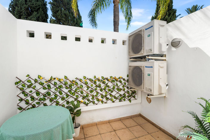 Image No.13-3 Bed Townhouse for sale