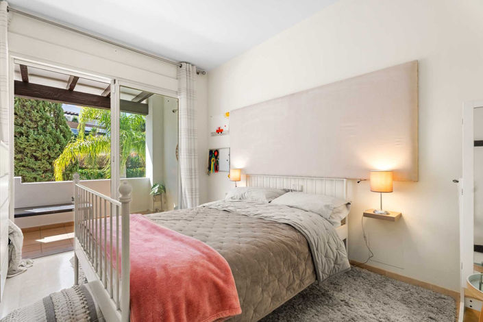 Image No.25-3 Bed Townhouse for sale