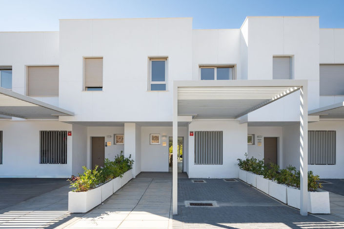 Image No.2-3 Bed Townhouse for sale