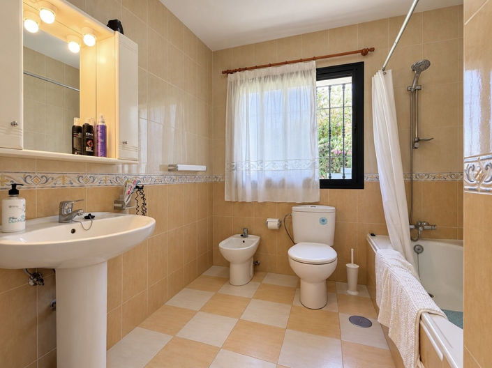Image No.13-3 Bed Villa for sale