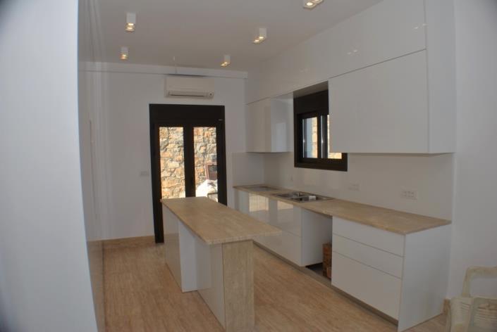 Image No.6-4 Bed Villa / Detached for sale