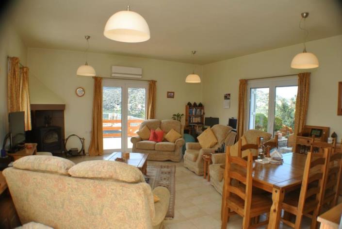 Image No.3-Villa / Détaché de 5 chambres à vendre à Agios Nikolaos