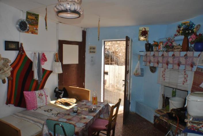 Image No.4-2 Bed House for sale