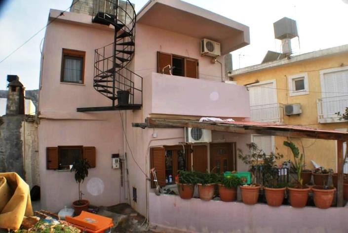 Image No.1-2 Bed House for sale