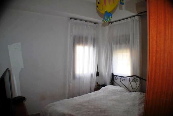 Image No.10-2 Bed House for sale