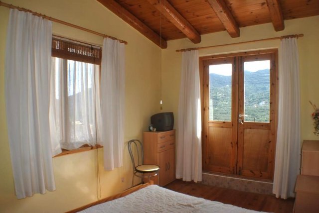 Image No.21-4 Bed House for sale