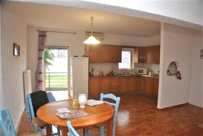 Image No.8-3 Bed House for sale