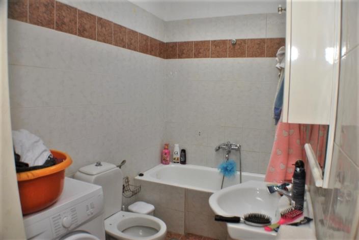 Image No.12-3 Bed House for sale