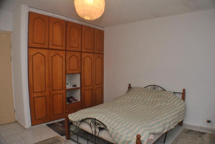 Image No.17-3 Bed House for sale