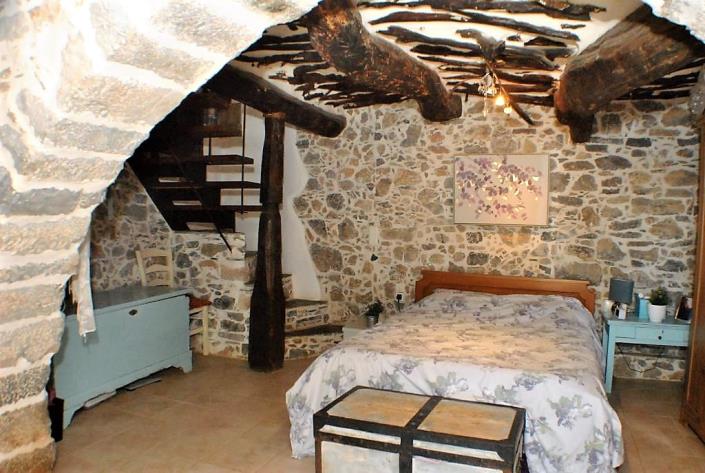 Image No.26-2 Bed House for sale